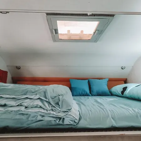 Ubytovanie V Autokaravane Pod Hradom * Žilina