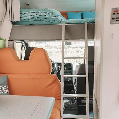 Ubytovanie V Autokaravane Pod Hradom * Žilina